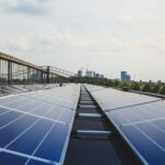 Comunicat SunMarket: Ministerul Mediului și AFM încurajează energia solară prin programul Casa Verde Fotovoltaice, oferind finanțare nerambursabilă de 20.000 RON pentru gospodăriile românești