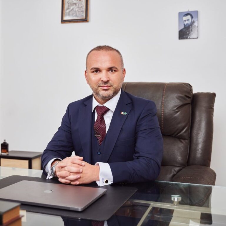 Dialogul cu Eduard Petrescu, CEO-ul Eko Group, dezvăluie o perspectivă profundă asupra modului în care viziunea strategică, inovația și angajamentul față de sustenabilitate pot modela viitorul afacerilor.